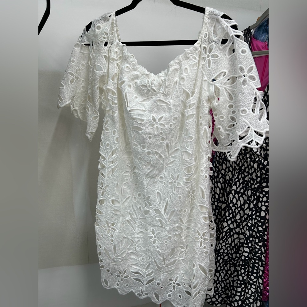 YOINS White Floral Lace Mini Dress